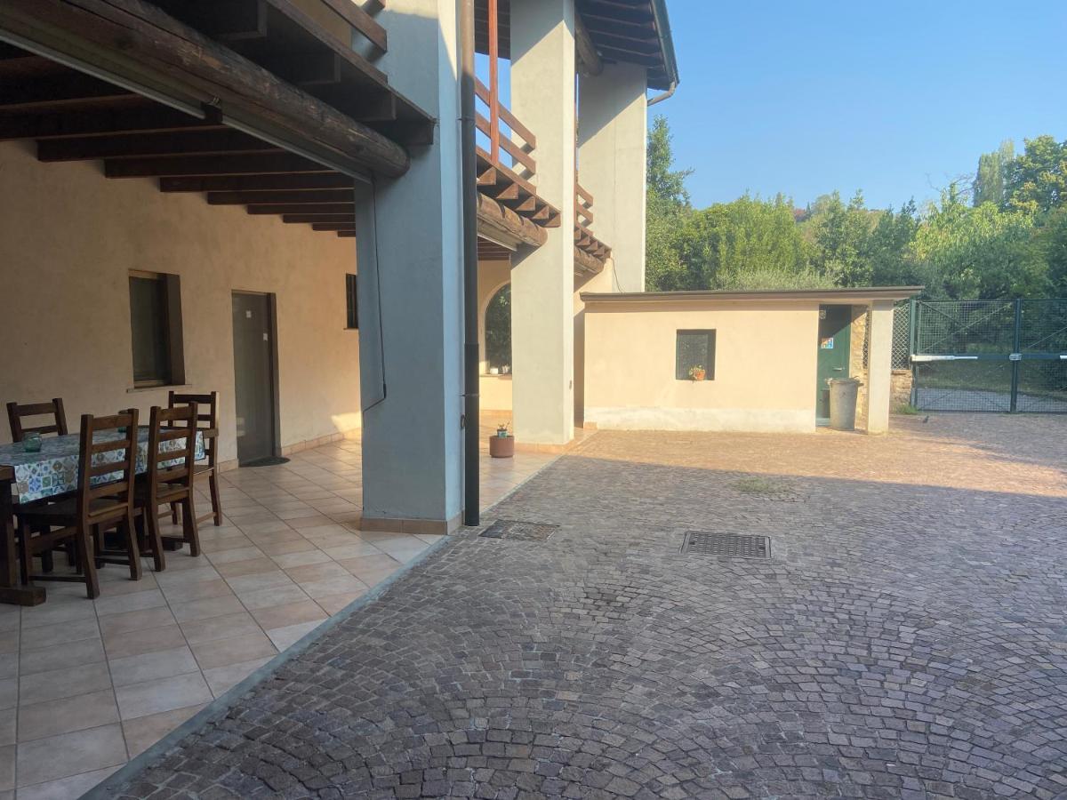 فيلا Cascina Cavalli Astino بيرغامو المظهر الخارجي الصورة