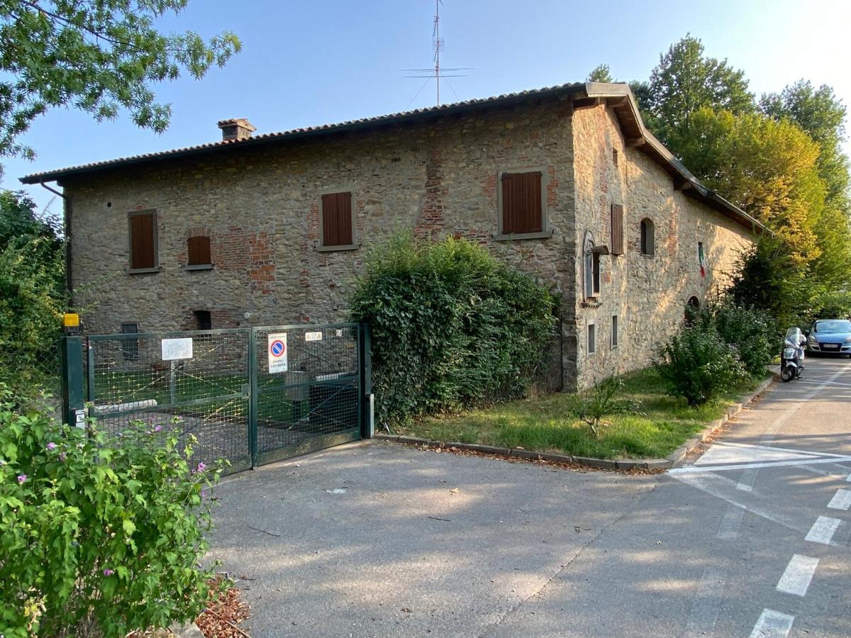 فيلا Cascina Cavalli Astino بيرغامو المظهر الخارجي الصورة