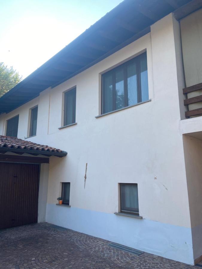 فيلا Cascina Cavalli Astino بيرغامو المظهر الخارجي الصورة